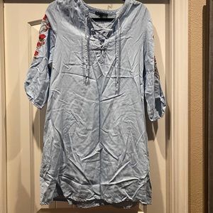 Signature Studio Light Denim Dress Red Roses Large